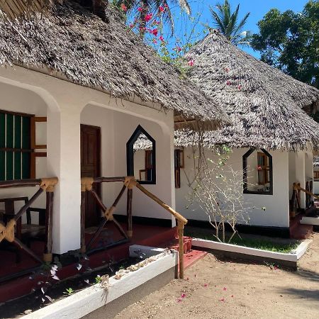 Menai Bay Beach Bungalows Unguja Ukuu Buitenkant foto