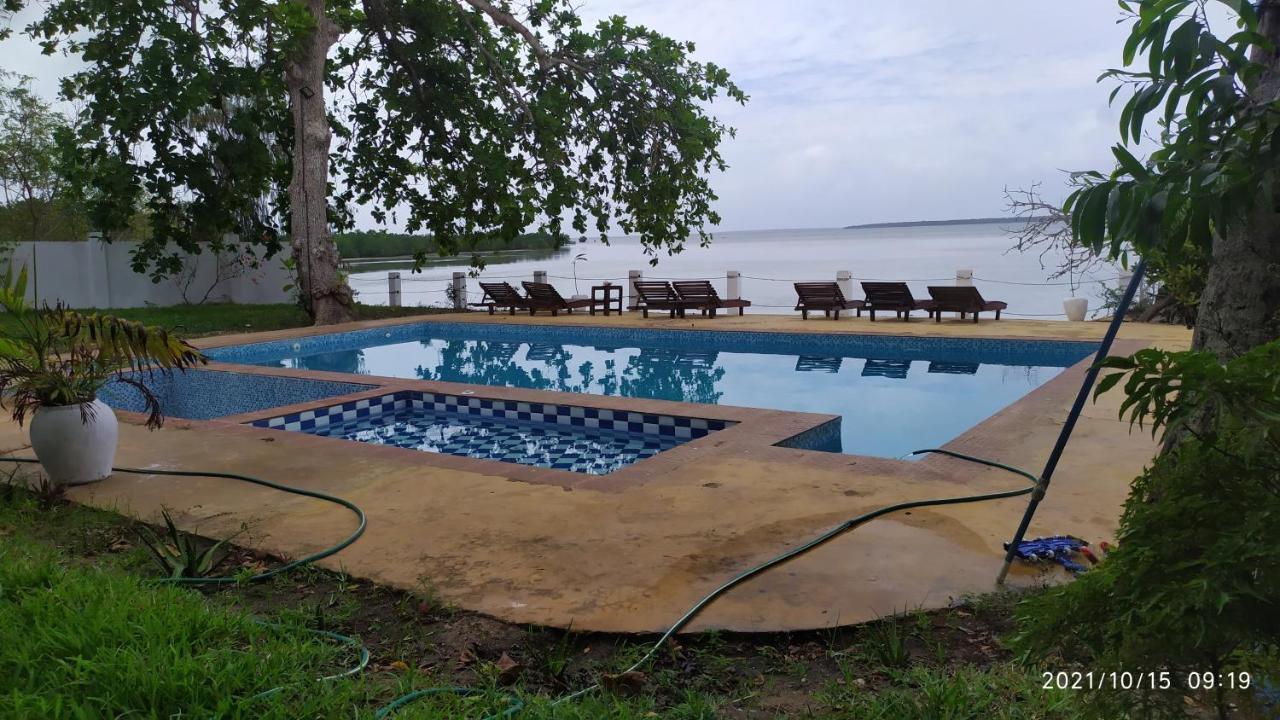 Menai Bay Beach Bungalows Unguja Ukuu Buitenkant foto