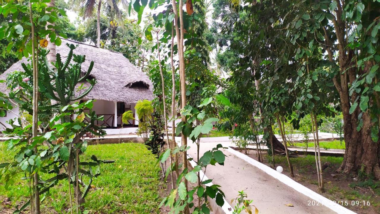 Menai Bay Beach Bungalows Unguja Ukuu Buitenkant foto