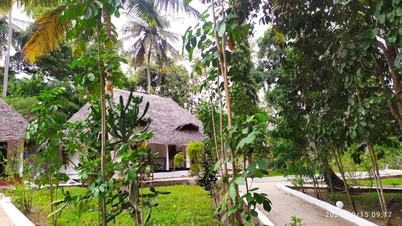 Menai Bay Beach Bungalows Unguja Ukuu Buitenkant foto