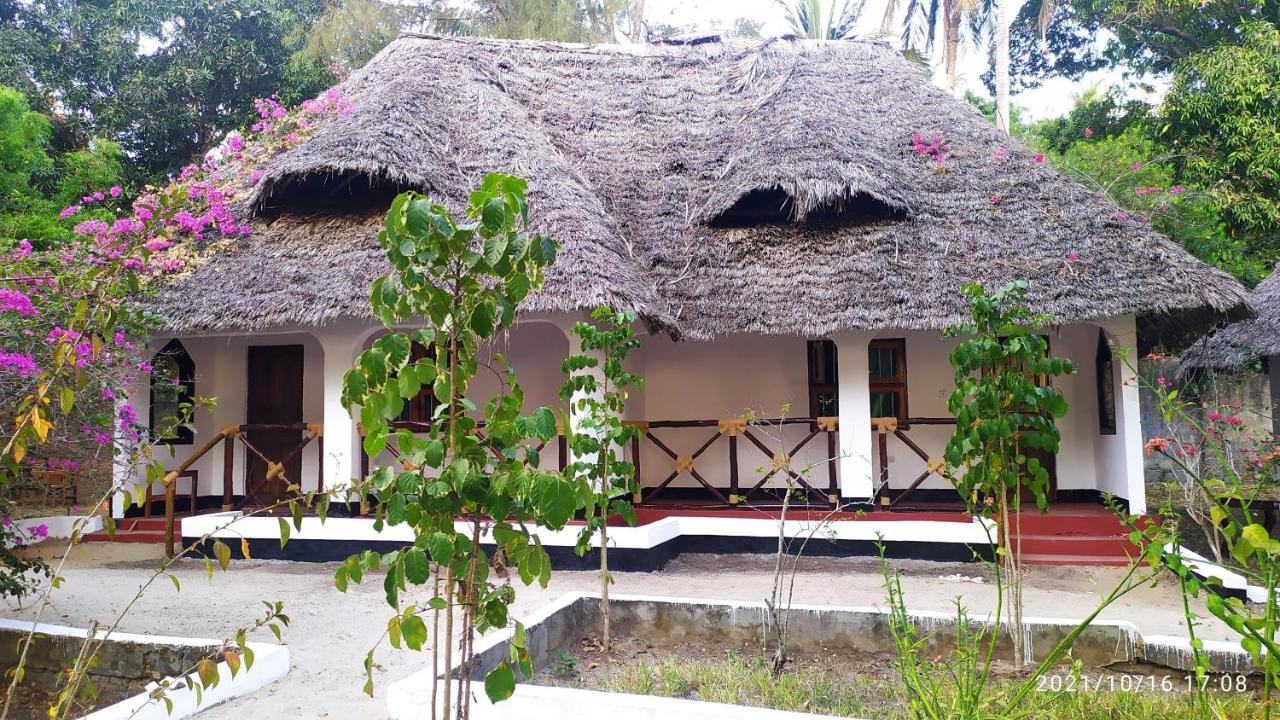 Menai Bay Beach Bungalows Unguja Ukuu Buitenkant foto