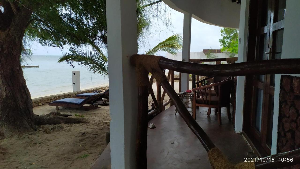 Menai Bay Beach Bungalows Unguja Ukuu Buitenkant foto