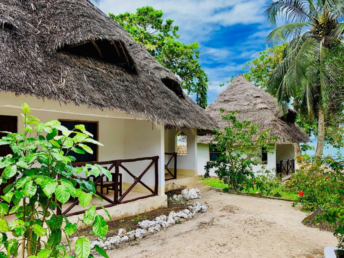 Menai Bay Beach Bungalows Unguja Ukuu Buitenkant foto