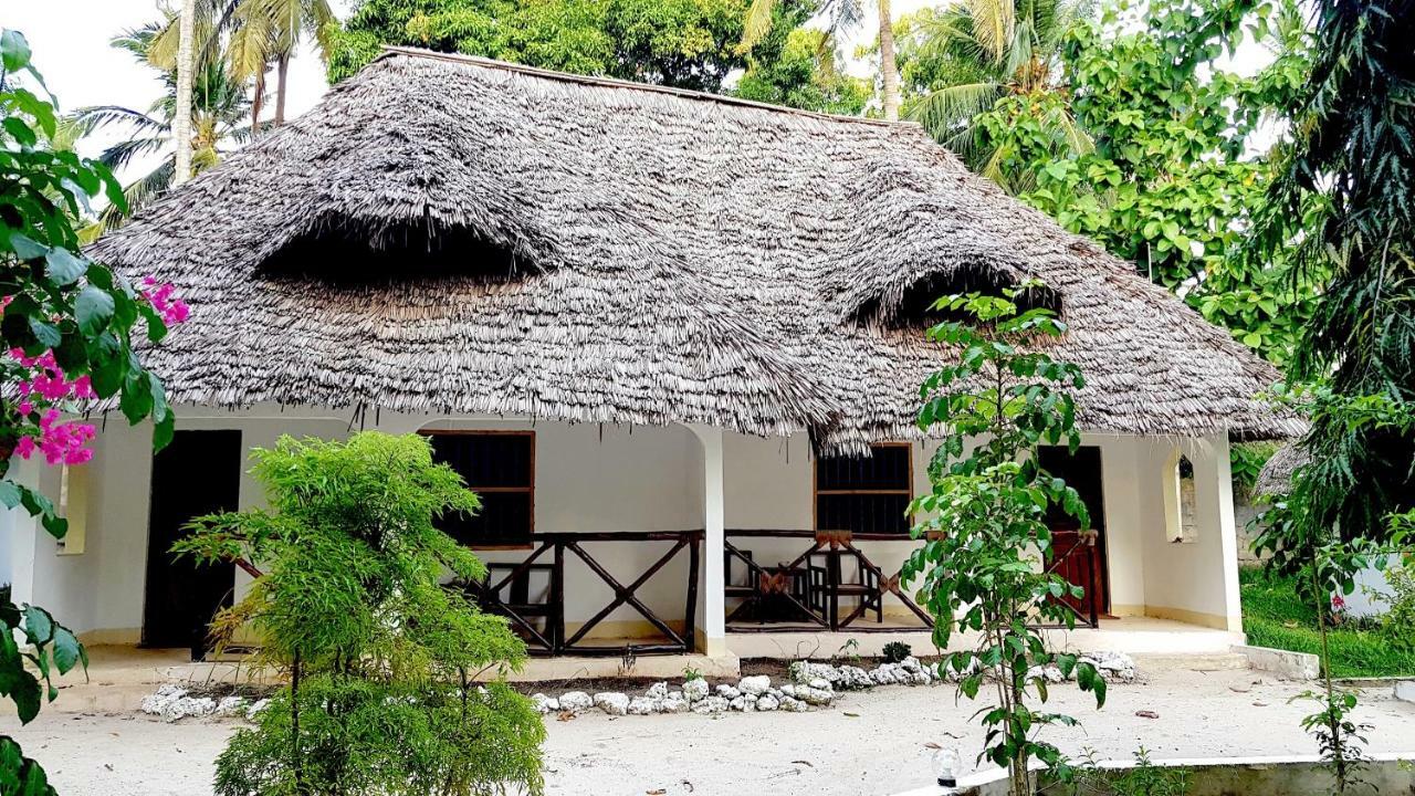 Menai Bay Beach Bungalows Unguja Ukuu Buitenkant foto